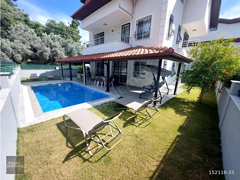 Günlük Kiralık 6 Odalı Villa Muğla Marmaris Gölenye Mahallesi 12 Kişi Kapasiteli