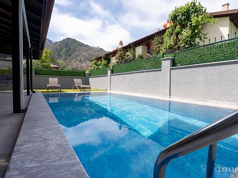 Günlük Kiralık 6 Odalı Villa Muğla Marmaris Gölenye Mahallesi 12 Kişi Kapasiteli