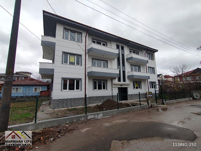 Kent park yani ara kat 3+1 ki̇racili dai̇re