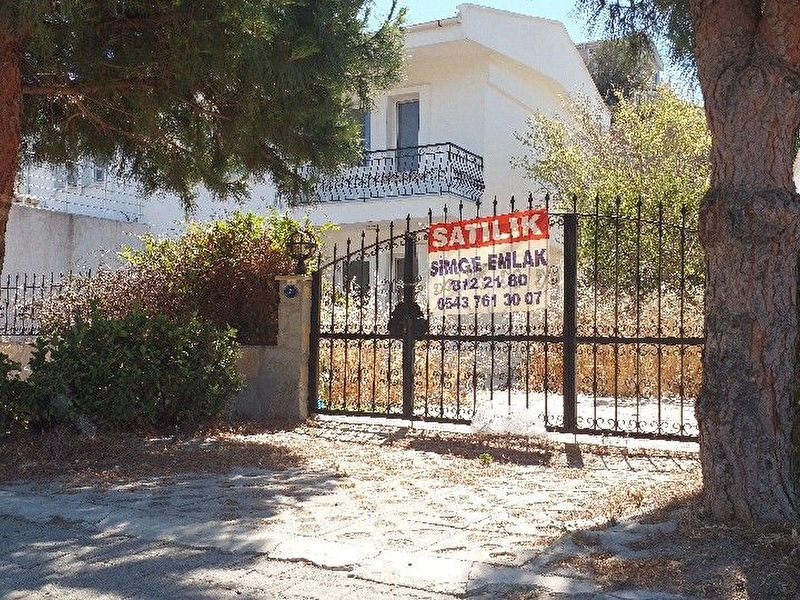 Simge amlak'ta foça denizkentde satılık müstakil dubleks