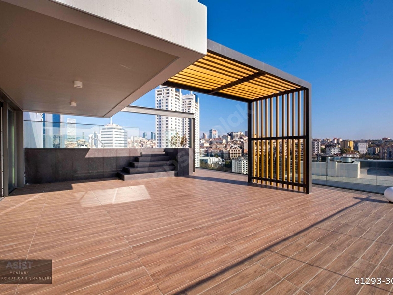 Nişantaşı Koruda 800M2 Havuzlu Teras Villa