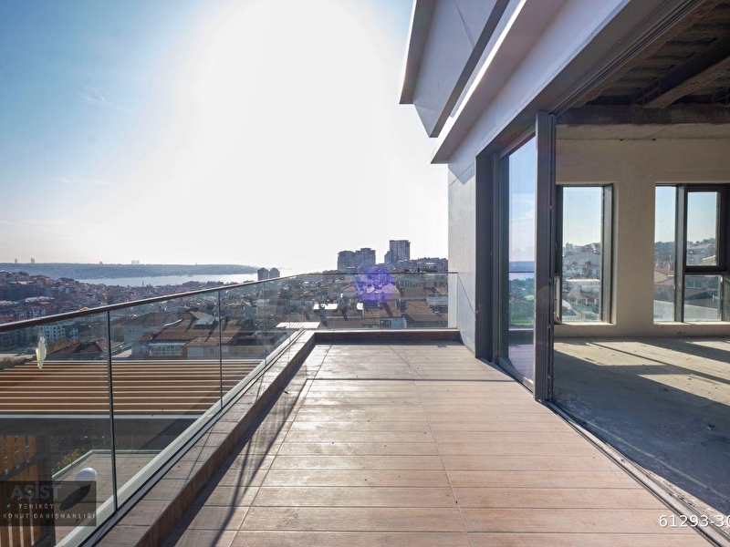 Nişantaşı Koruda 800M2 Havuzlu Teras Villa