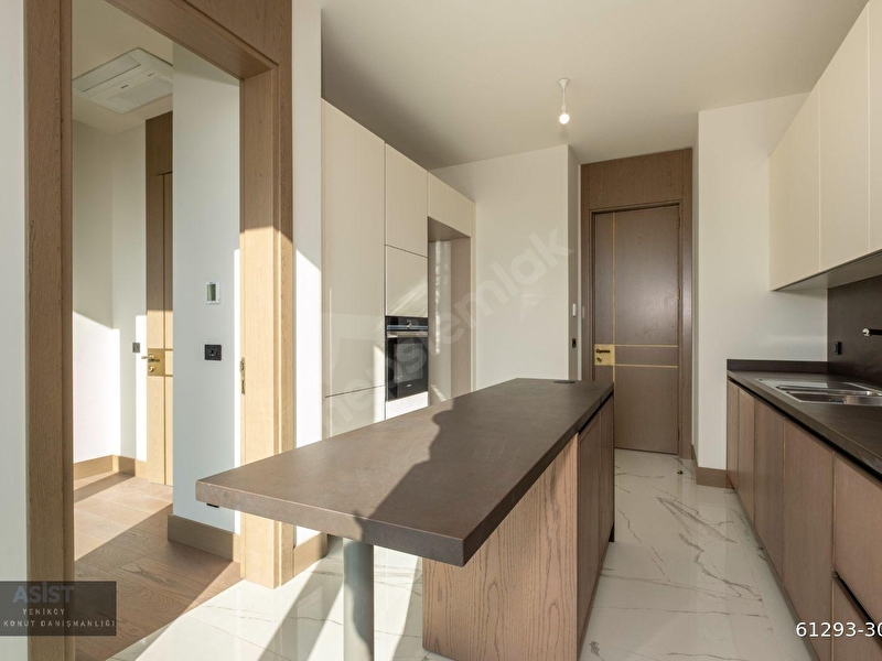 Nişantaşı Koruda 800M2 Havuzlu Teras Villa