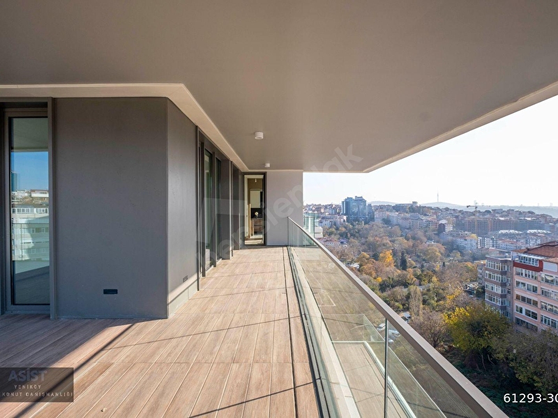 Nişantaşı Koruda 800M2 Havuzlu Teras Villa