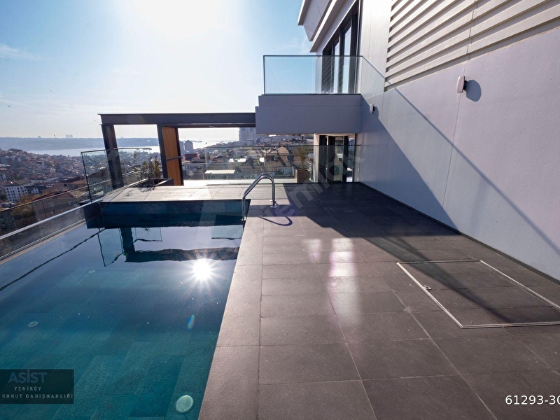 Nişantaşı Koruda 800M2 Havuzlu Teras Villa