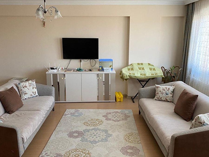 Bergama bahçeli̇evlerde geni̇ş ai̇lelere 3+1 dai̇re satiliktir