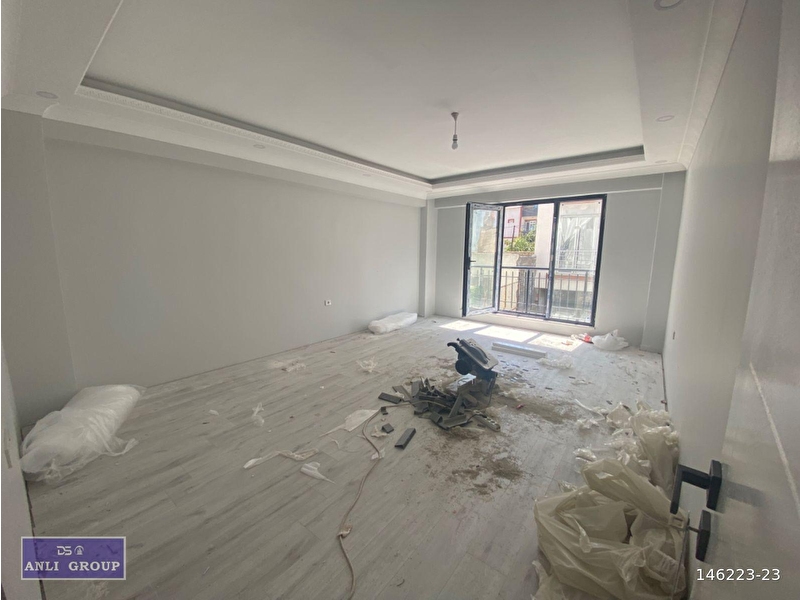 600 evlerde 2+1 yüksek gi̇ri̇şi̇ bahçeli̇ satilik dai̇re