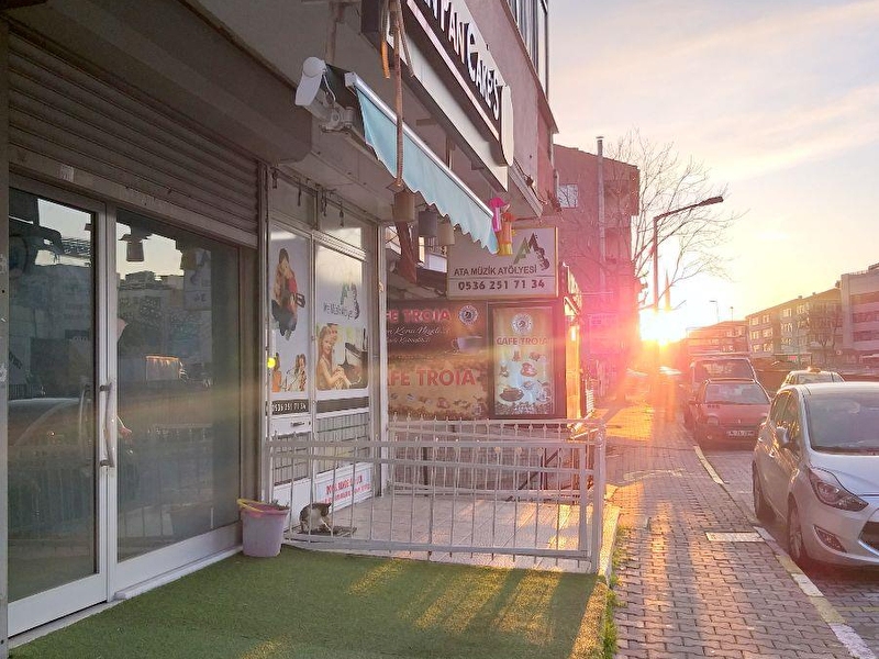 1 500 Tl Bahcelievler Haznedar Meydan Yakin 35m2 Wcli Oto Kepenk Duzgiris
