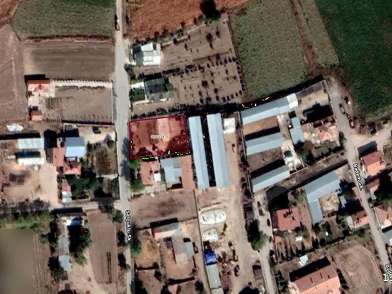 Ali̇beyhüyüğünde 1000m2 satilik i̇marli arsa
