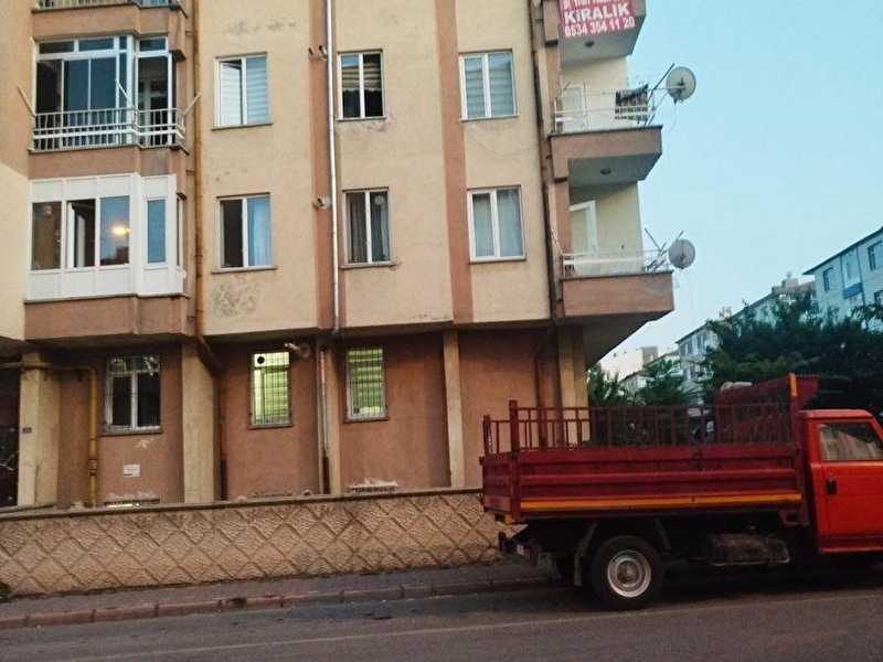 Fevzi̇ çakmak mah i̇tfai̇ye karşisi 3+1 kombi̇li̇ ki̇ralik dai̇re firsati