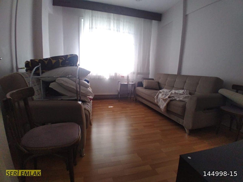 Satilik mükemmel lokasyonlu dai̇re