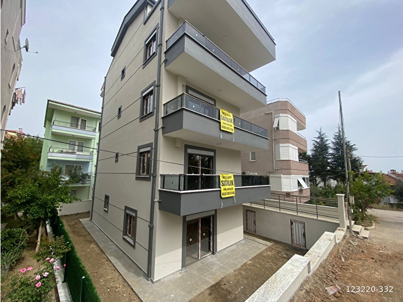 Bahadir emlaktan altnoluk merkezde 2+1 deni̇z manzarali açik mutfak dai̇re