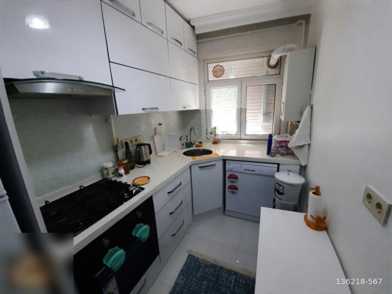 Deluxe 26 ' dan çi̇ft cephe balkonlu i̇çi̇ yapili 2+1 80 m2 dai̇re