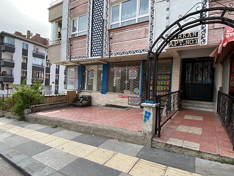 Safran dan mamak bahçelerüstü 53.cadde de a101 karşisi bahçe kullanimli vi̇ri̇n muhteşem dükkan