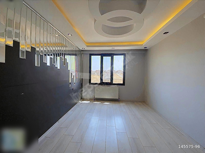 Satılık Özel Tasarım 4+1 Daire Ninova Sitesi Veyselkarani Mah