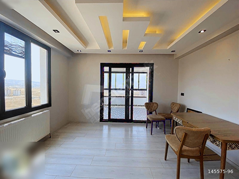 Satılık Özel Tasarım 4+1 Daire Ninova Sitesi Veyselkarani Mah