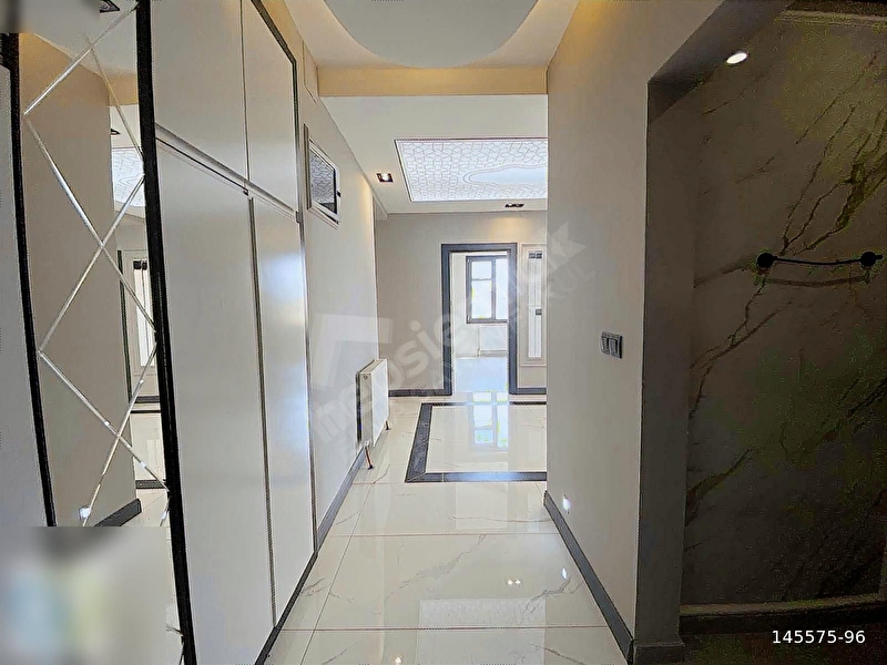 Satılık Özel Tasarım 4+1 Daire Ninova Sitesi Veyselkarani Mah