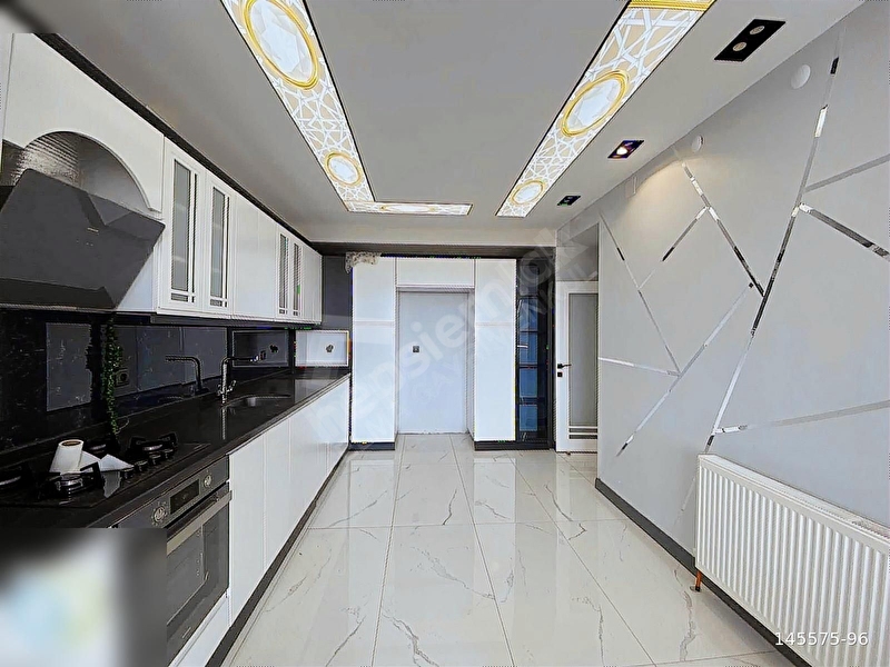 Satılık Özel Tasarım 4+1 Daire Ninova Sitesi Veyselkarani Mah