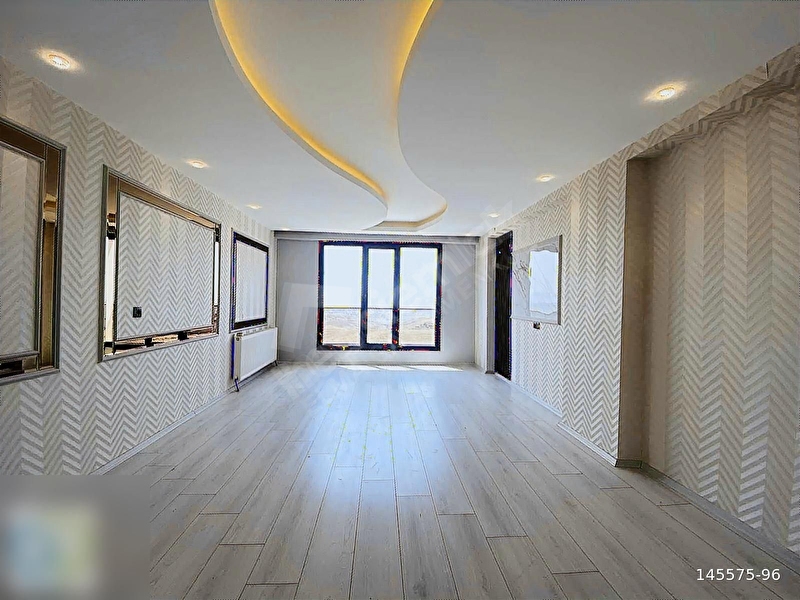 Satılık Özel Tasarım 4+1 Daire Ninova Sitesi Veyselkarani Mah