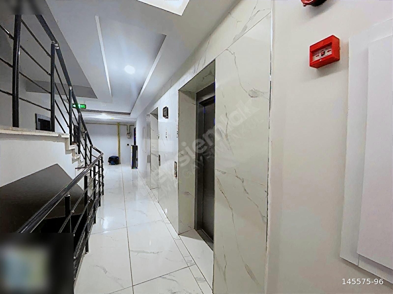 Satılık Özel Tasarım 4+1 Daire Ninova Sitesi Veyselkarani Mah