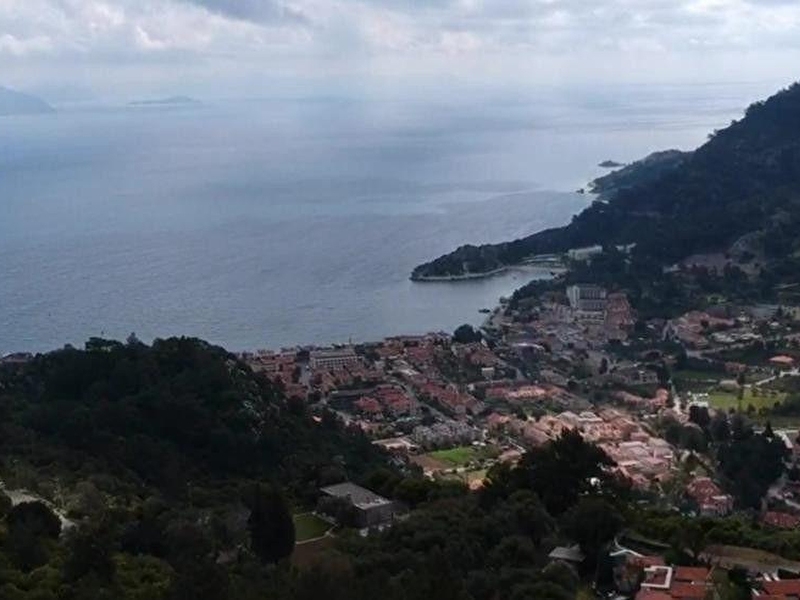 Prestij-turunç'da deniz manzaralı i̇nşaat ruhsatı alınmış 595m2