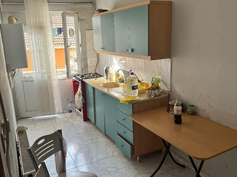 Gültepe ortabayirda 90m2 2+1 balkonlu(bu pazar boşaliyor)