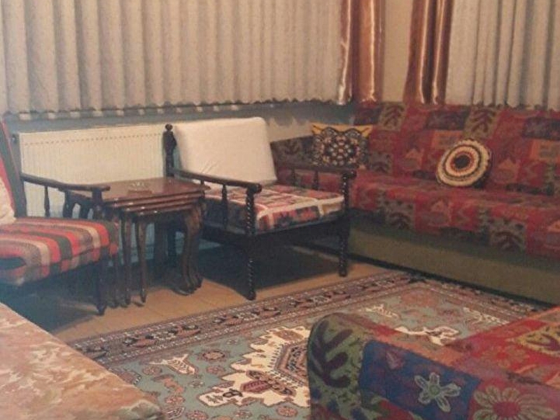 Fati̇h seyi̇tömer mh.köşe balkonlu (boş) 1.kat kuğu emlaktan satilik dai̇re.