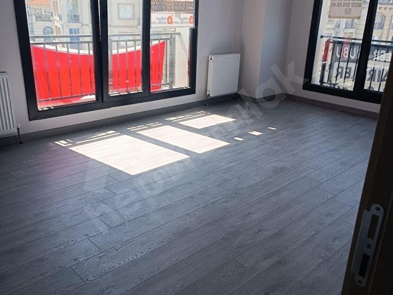 Petek'ten Beygah Pazarı Yanında 3+1 Sıfır Daire