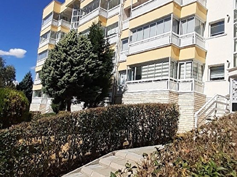 Eryaman portakal çi̇çeği̇ 2 si̇tesi̇nde satilik dai̇re