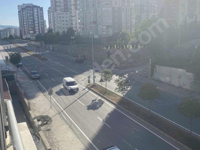Duruşehi̇rde 1+1  eşyali ki̇ralik dai̇re