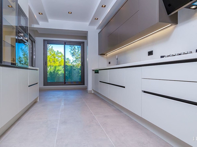 Evka 3'de 5+2 dubleks geni̇ş terasli lüks dai̇re