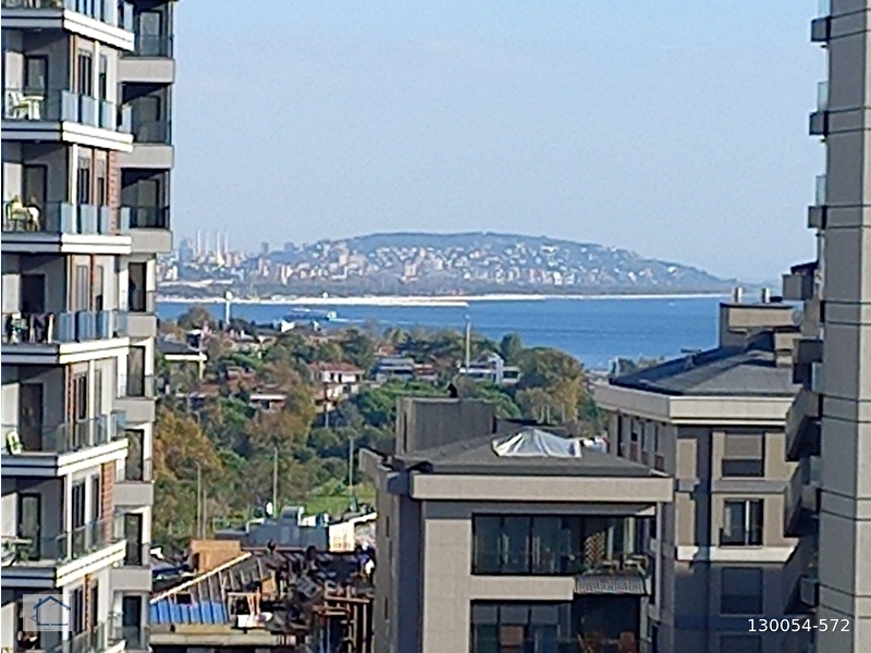 Caddebostan sahilde 2024 yapım kısmi deniz manzaralı ebeveynli balkonlu 3+1 135m2 satılık daire