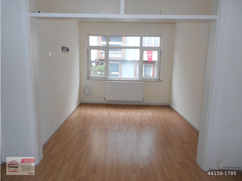 Bayrampaşa muratpaşa mah. 1. kat 90 m kare 2+1 kombili balkonlu daire
