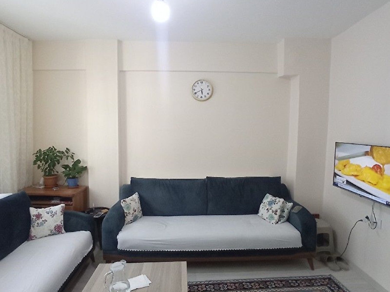 Şen emlaktan telsi̇z de 2+175 m2 satilik k,uygun 2 kat dai̇re