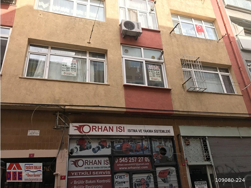 Fati̇h şehremi̇ni̇de 1.kat 2 oda 1 salon 100m2 kombi̇li̇ ki̇racili