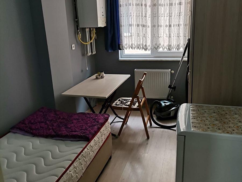 Murat yilmaz i̇nşaat emlaktan ömer mah ki̇ralik eşyali 1+1 dai̇re