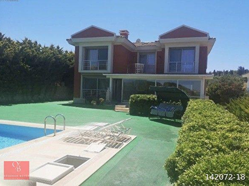 Oğuzhan büyük | çeşme dalyan da deniz manzaralı havuzlu 4+2 tripleks müstakil villa