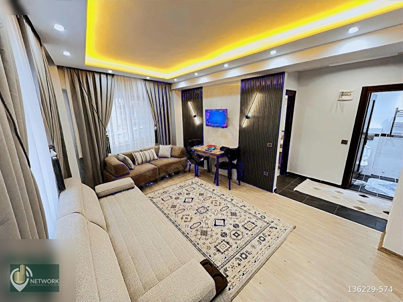 Krediye Uygun+Ana Cadde+70 000 Kira Getirisi+Full Sıfır Eşyalı