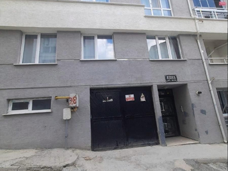 Özgür gayri̇menkul den 71 evler de satilik 2+1