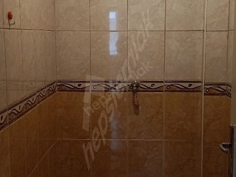 Çarşı Merkezde Satılık Konut