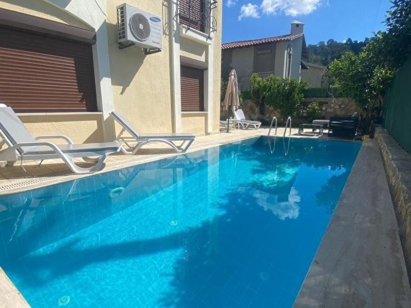 Günlük Kiralık 4 Odalı Villa Muğla Marmaris Armutalan Mahallesi 7 Kişi Kapasiteli