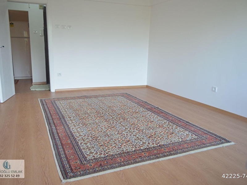 Emlakcidan Istanbul Besiktas Dikilitas Mahallesi 2 2 Satilik Daire 2 300 000 Tl 7908505