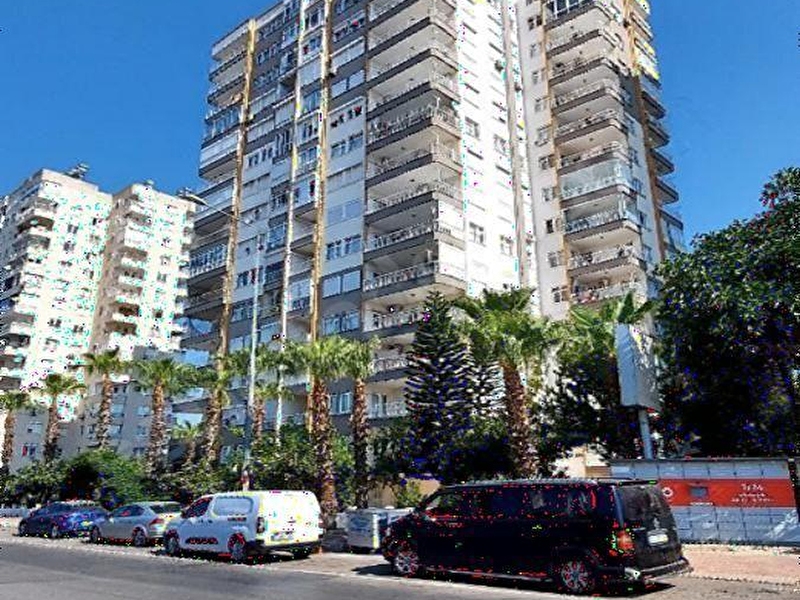 Majör'den yeni̇doğan'da cadde üzeri̇ manzarali 3+1 satilik dai̇re