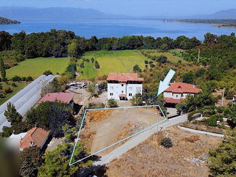 Yüksekkum'dan köyceğiz'de 780 m2 i̇marlı arsa satılık