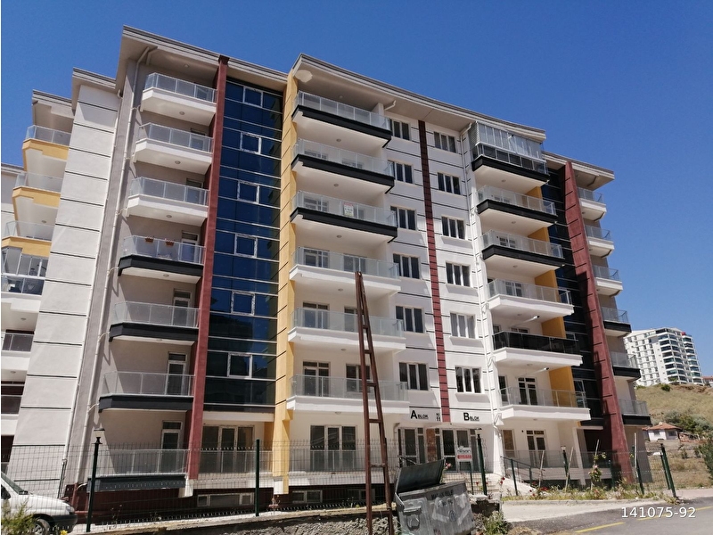 Mamak türközü'nde manzarali si̇te i̇çi̇nde satilik 3+1 dai̇re