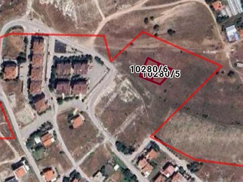 Toygar'da 4  kata i̇marli 12 dai̇reli̇k  878 m² satilik köşe arsa