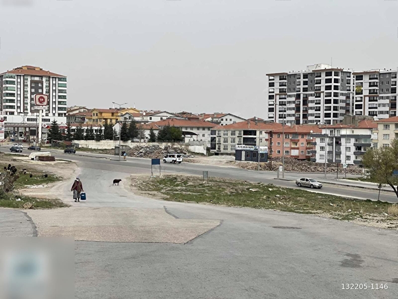 Zi̇rve emlak'tan bulvara cephe yeni̇ yapilan hastane yakini 100 m2