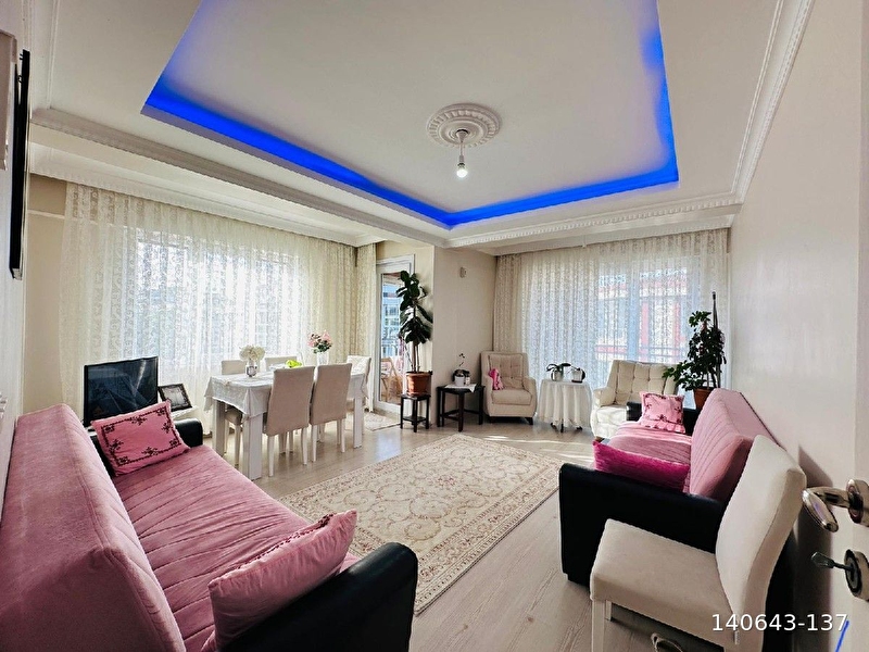 **buraktan **yeni̇mahalle, de satilik  2+1. 95m2. geni̇ş  kullanişli ebeveyn banyölu  dai̇re