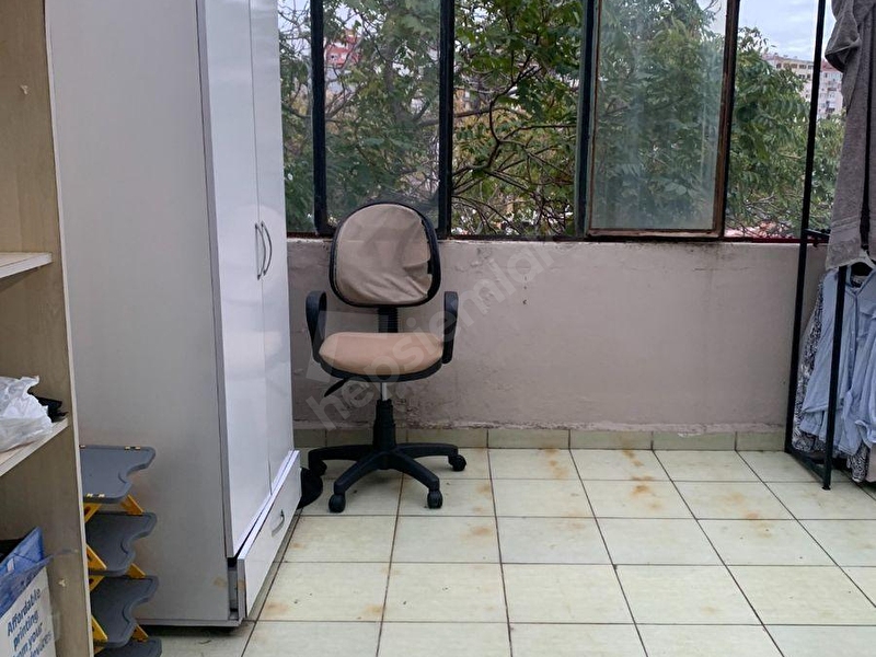 Tekin Emlak'tan Eşref Efendi Sokakta Çift Teraslı 1+1 Daire