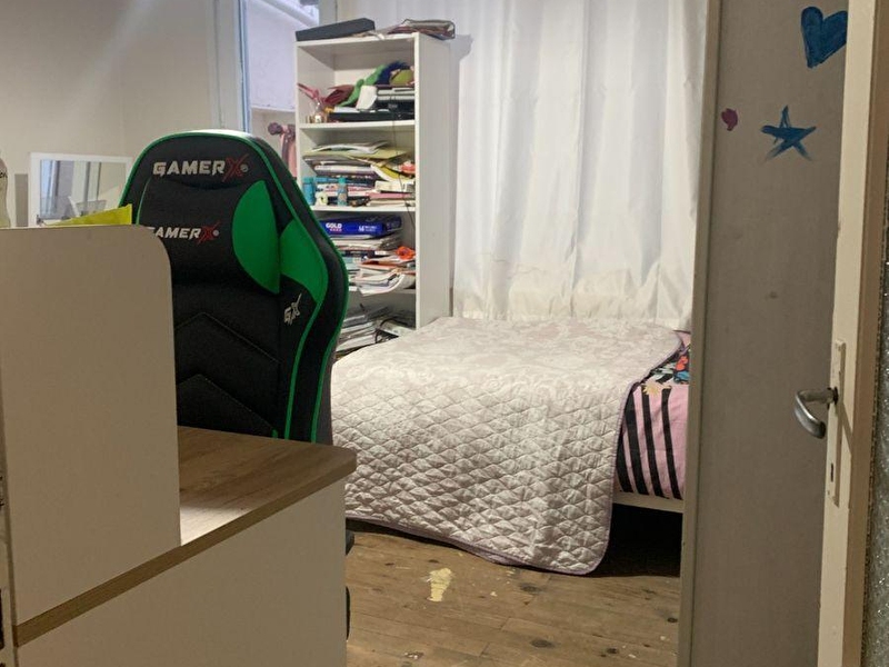 Tekin Emlak'tan Eşref Efendi Sokakta Çift Teraslı 1+1 Daire